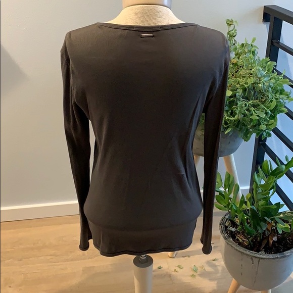 Hugo Boss v-neck button up long sleeve shirt - Picture 5 of 8